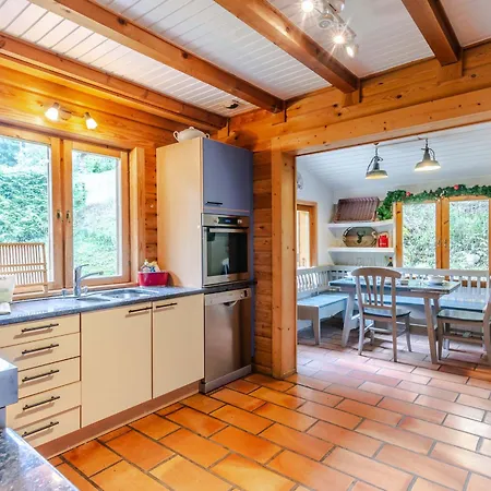 Spacieux Avec Jacuzzi Et Sauna A Morzine, Animaux Acceptes - Fr-1-754-2 *