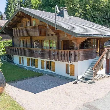 Chalet Spacieux Avec Jacuzzi Et Sauna à Morzine, Animaux Acceptés - Fr-1-754-2